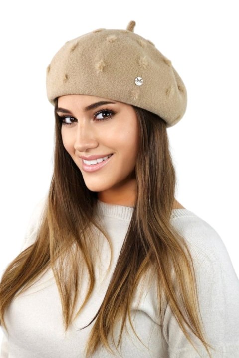 LINDA zimowy regulowany beret z antenką kolor piaskowy - Kamea LINDA zimowy regulowany beret z antenką kolor piaskowy - Kamea