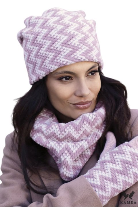 MADISON czapka z pomponem eco w kolorze różowym - Kamea MADISON czapka z pomponem eco w kolorze różowym - Kamea