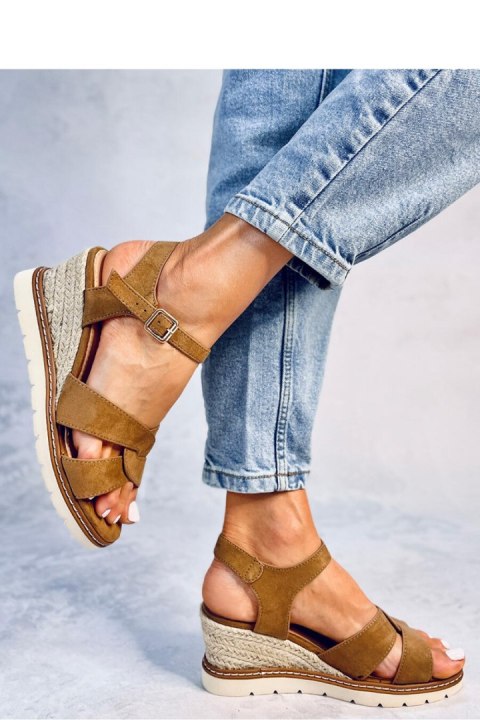 Sandał Espadryle na koturnie SERMON KHAKI - Inello Sandał Espadryle na koturnie SERMON KHAKI - Inello