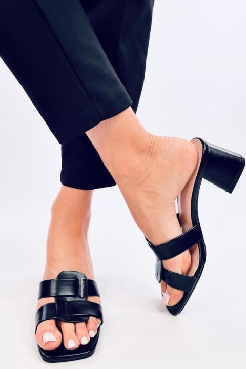 Sandał Klapki na obcasie eleganckie LAFAR BLACK - Inello Sandał Klapki na obcasie eleganckie LAFAR BLACK - Inello