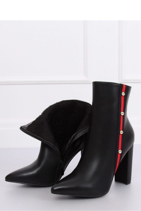 BOTKI NA OBCASIE CZARNE NS063P BLACK - Inello BOTKI NA OBCASIE CZARNE NS063P BLACK - Inello