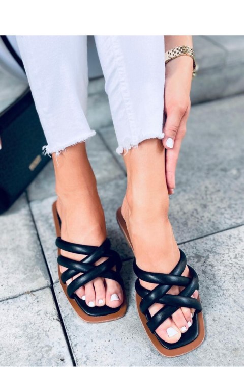Sandał Klapki damskie ZOLA BLACK - Inello Sandał Klapki damskie ZOLA BLACK - Inello
