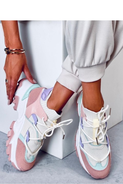 Sneakersy kolorowe na koturnie BEALS PINK - Inello Sneakersy kolorowe na koturnie BEALS PINK - Inello