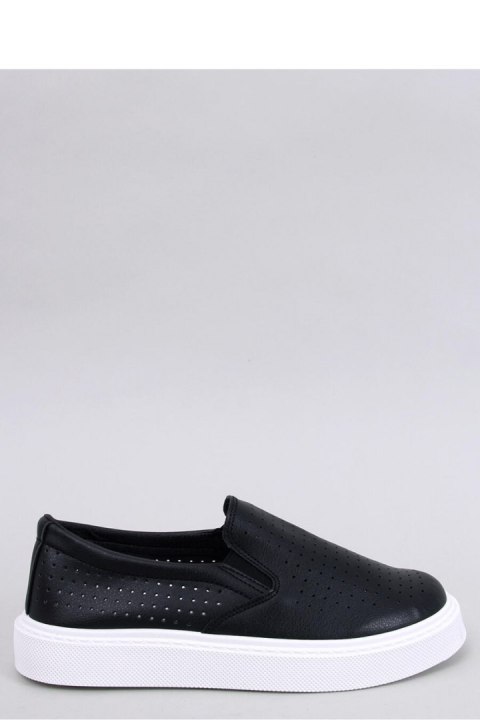 Trampki slip-on ażurowe TOWNS BLACK - Inello Trampki slip-on ażurowe TOWNS BLACK - Inello