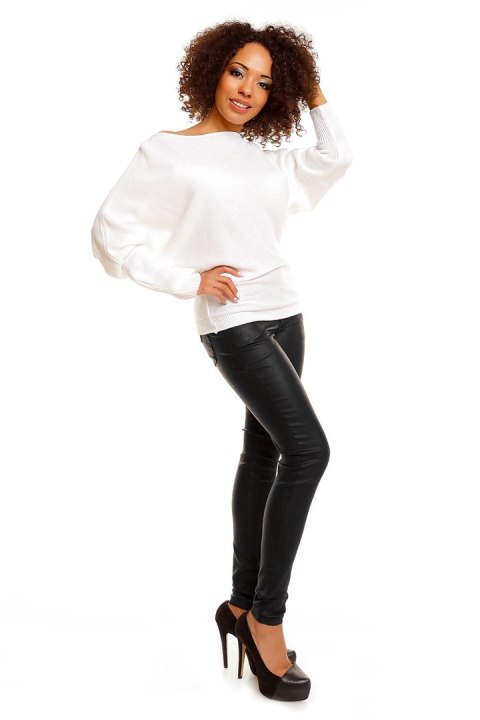 Sweter model 70003 White - PeeKaBoo Sweter model 70003 White - PeeKaBoo