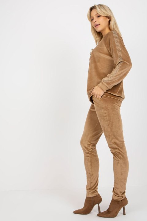 Spodnie Komplet Model RV-KMPL-8436.40 Camel - Relevance Spodnie Komplet Model RV-KMPL-8436.40 Camel - Relevance