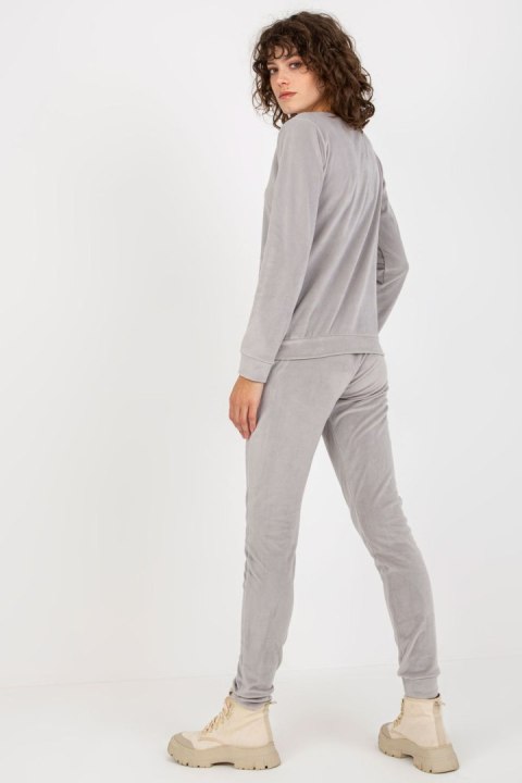 Spodnie Komplet Model RV-KMPL-8440.58P Light Grey - Relevance Spodnie Komplet Model RV-KMPL-8440.58P Light Grey - Relevance