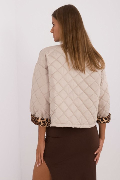 Kurtka Damska Model DHJ-KR-A8357.50 Beige - Italy Moda Kurtka Damska Model DHJ-KR-A8357.50 Beige - Italy Moda