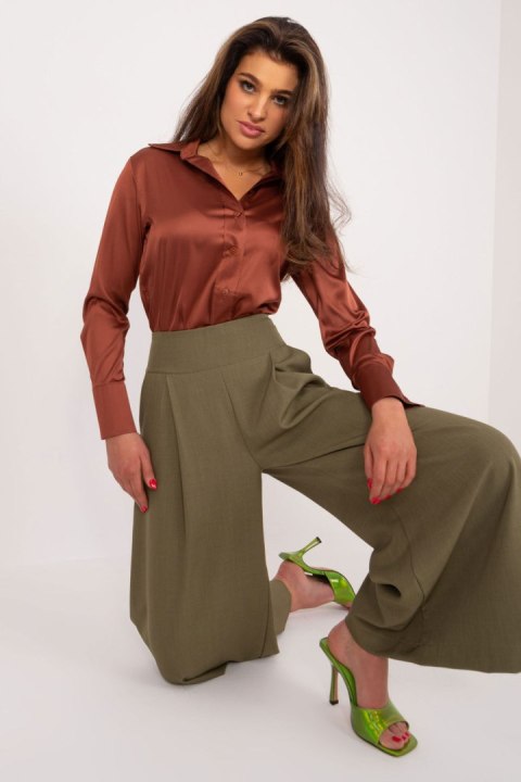 Spodnie Damskie Model DHJ-SP-7723.09 Khaki - Italy Moda Spodnie Damskie Model DHJ-SP-7723.09 Khaki - Italy Moda