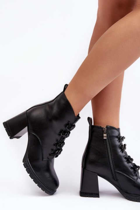 Botki Model DA CR8120 Black - Step in style Botki Model DA CR8120 Black - Step in style