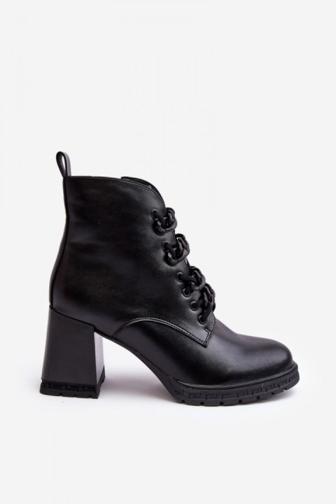 Botki Model DA CR8120 Black - Step in style Botki Model DA CR8120 Black - Step in style