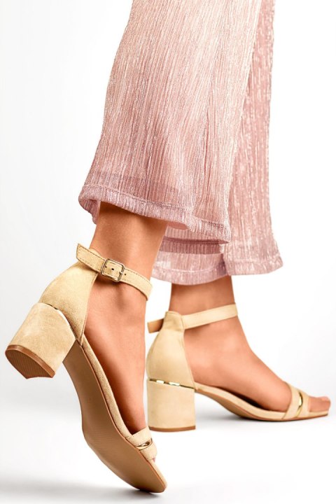Sandały Model 7212BE Beige - PRIMO Sandały Model 7212BE Beige - PRIMO