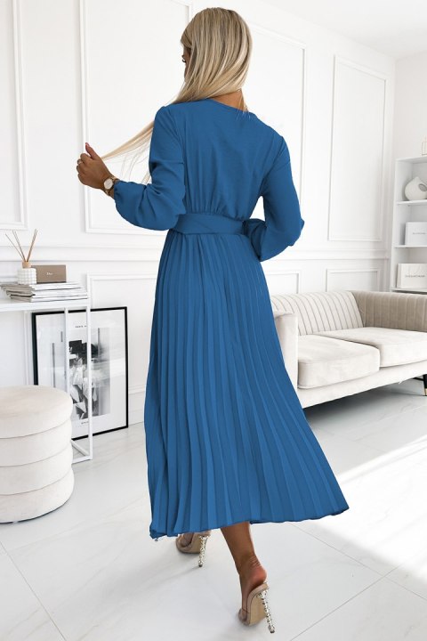 504-5 VIVIANA Plisowana sukienka midi z dekoltem, długim rękawkiem i szerokim paskiem - kolor JEANS Numoco basic 504-5 VIVIANA Plisowana sukienka midi z dekoltem, długim rękawkiem i szerokim paskiem - kolor JEANS Numoco basic