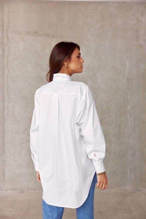 Carolina - koszula damska oversize z imitacją kieszeni Carolina - koszula damska oversize z imitacją kieszeni