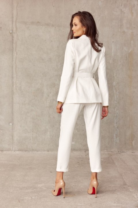 Jocelyn - elegancka marynarka damska z wiązaniem Jocelyn - elegancka marynarka damska z wiązaniem