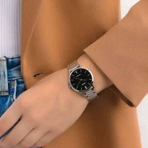 ZEGAREK DAMSKI CASIO LTP-VT01D-1B KLASYKA + BOX ZEGAREK DAMSKI CASIO LTP-VT01D-1B KLASYKA + BOX
