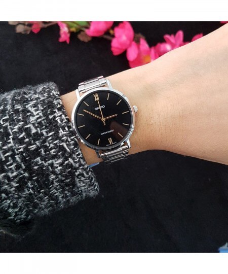 ZEGAREK DAMSKI CASIO LTP-VT01D-1B KLASYKA + BOX ZEGAREK DAMSKI CASIO LTP-VT01D-1B KLASYKA + BOX