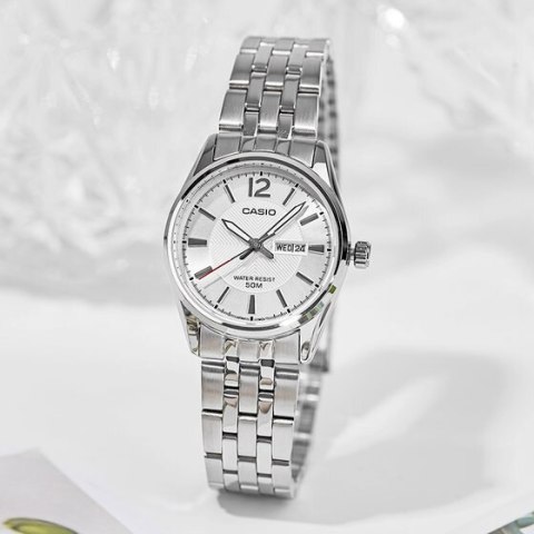 Casio Zegarek Damski Casio LTP-1335D-7A (zd644e) + BOX Casio Zegarek Damski Casio LTP-1335D-7A (zd644e) + BOX