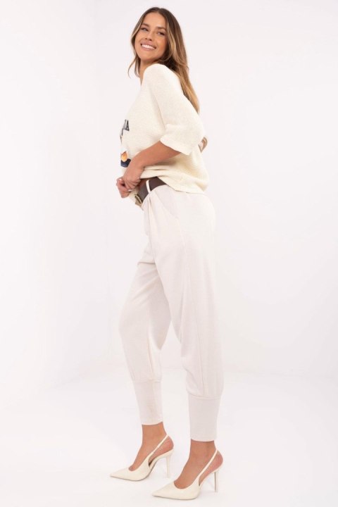 Spodnie Dresowe Model DHJ-SP-20316.16 Light Beige - Italy Moda Spodnie Dresowe Model DHJ-SP-20316.16 Light Beige - Italy Moda