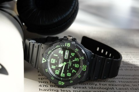 Casio ZEGAREK MĘSKI CASIO MRW-200H-3B (zd147f) + BOX Casio ZEGAREK MĘSKI CASIO MRW-200H-3B (zd147f) + BOX