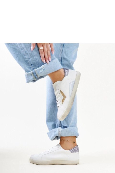 Białe sneakersy z efektem ,,znoszenia`` Gombola - Solea Białe sneakersy z efektem ,,znoszenia`` Gombola - Solea