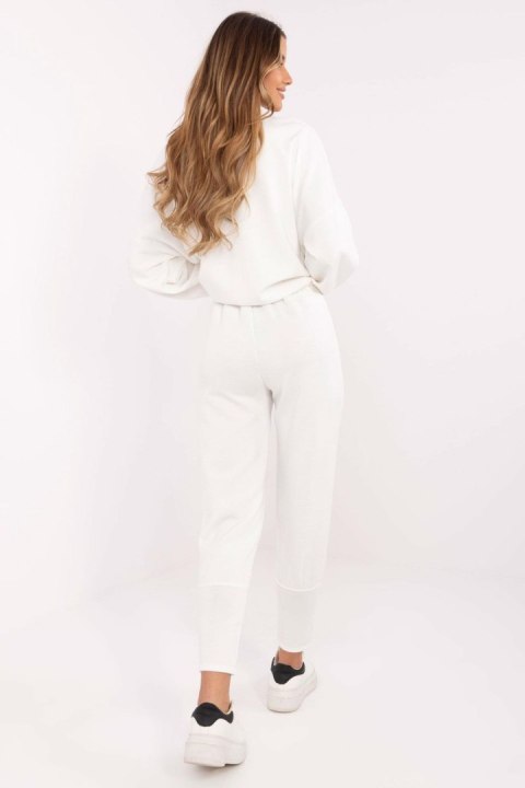 Spodnie Dresowe Model DHJ-SP-9283.83P Ecru - Italy Moda Spodnie Dresowe Model DHJ-SP-9283.83P Ecru - Italy Moda