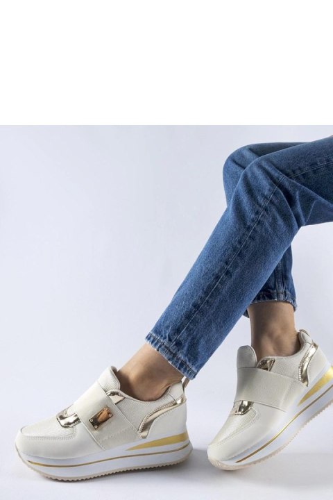 Beżowe wsuwane sneakersy na platformie Sages - Solea Beżowe wsuwane sneakersy na platformie Sages - Solea