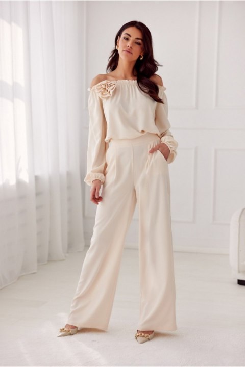 Spodnie Damskie Model Alaya BEJ SPD0032 Light Beige - Roco Fashion Spodnie Damskie Model Alaya BEJ SPD0032 Light Beige - Roco Fashion
