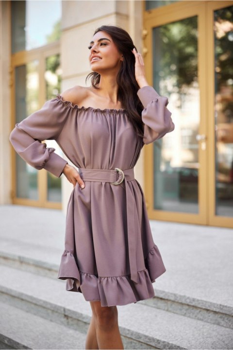 Sukienka Model Chiara CAP SUK0499 Cappuccino - Roco Fashion Sukienka Model Chiara CAP SUK0499 Cappuccino - Roco Fashion