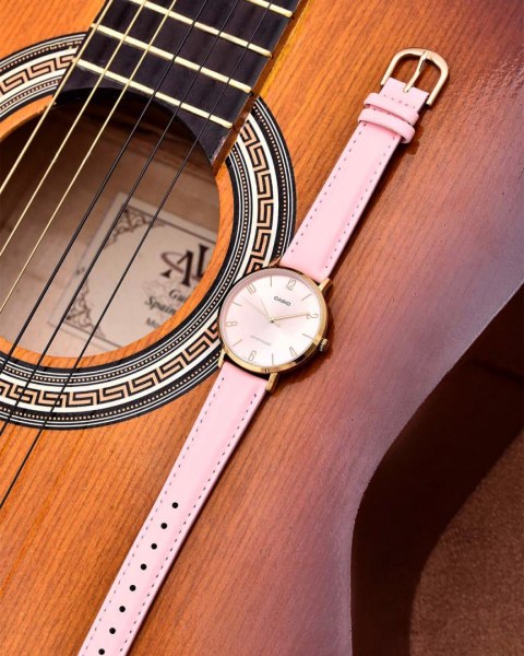 Casio Zegarek damski Casio LTP-VT01GL-4B + BOX Casio Zegarek damski Casio LTP-VT01GL-4B + BOX