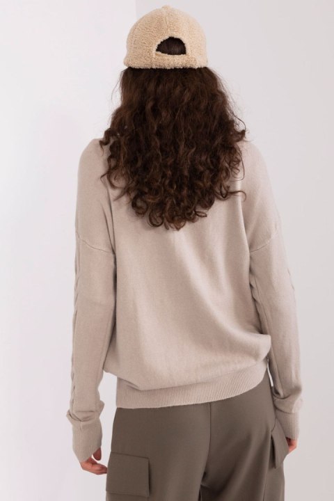Sweter Damski Model AT-SW-2340.43 Beige - AT Sweter Damski Model AT-SW-2340.43 Beige - AT