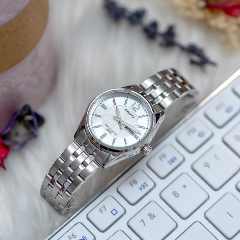 Casio Zegarek Damski Casio LTP-1335D-7A (zd644e) + BOX Casio Zegarek Damski Casio LTP-1335D-7A (zd644e) + BOX
