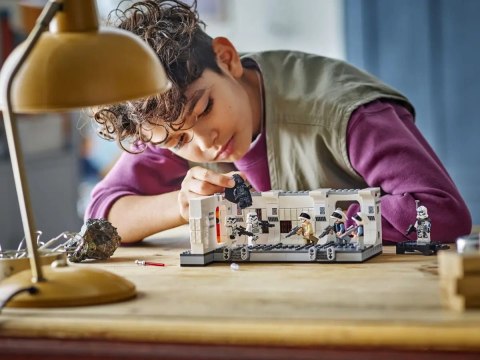 75387 - LEGO Star Wars - Wejście na pokład statku kosmicznego Tantive IV™ LEGO 75387 - LEGO Star Wars - Wejście na pokład statku kosmicznego Tantive IV™ LEGO