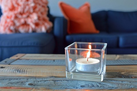 AURA Podgrzewacze Tealights Classic 4,5h 100 szt. p15-100 AURA AURA Podgrzewacze Tealights Classic 4,5h 100 szt. p15-100 AURA