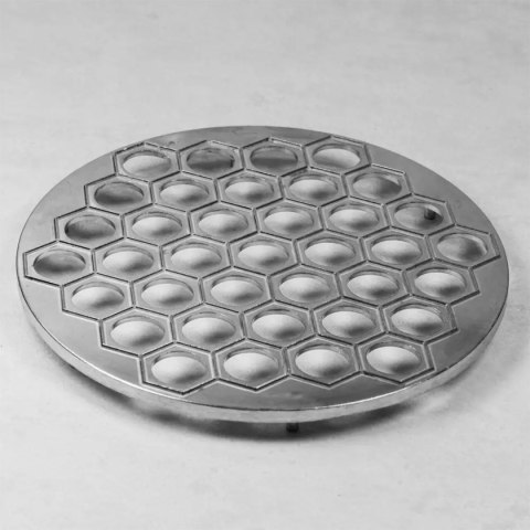 FORMA WYKRAWACZ DO PIEROGÓW USZEK PIELMIENI KINGHOFF KH-1609 KINGHOFF FORMA WYKRAWACZ DO PIEROGÓW USZEK PIELMIENI KINGHOFF KH-1609 KINGHOFF
