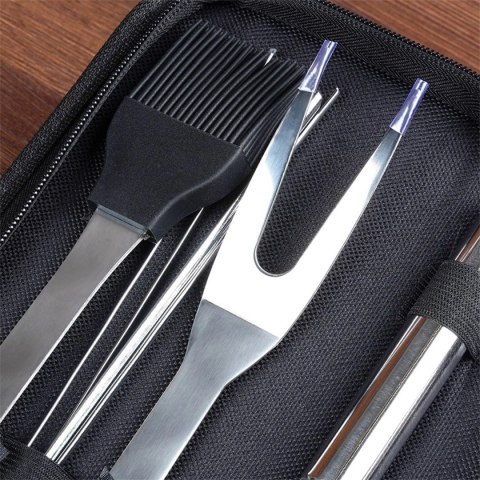 ZESTAW 10 PRZYBORÓW DO GRILLA W ETUI 489298 VILDE ZESTAW 10 PRZYBORÓW DO GRILLA W ETUI 489298 VILDE