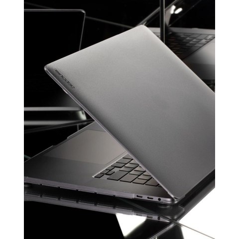 Incase Hardshell Case - Etui MacBook Pro 13" (M2/M1/2022-2020) (Dots/Black) Incase Incase Hardshell Case - Etui MacBook Pro 13" (M2/M1/2022-2020) (Dots/Black) Incase