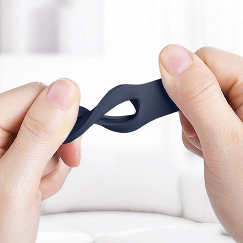 Crong Silicone Case with Key Ring - Etui ochronne brelok do Apple AirTag (granatowy) Crong Crong Silicone Case with Key Ring - Etui ochronne brelok do Apple AirTag (granatowy) Crong