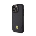 Ferrari Carbon Metal Logo MagSafe - Etui iPhone 15 Pro Max (czarny) Ferrari