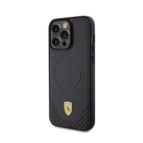 Ferrari Carbon Metal Logo MagSafe - Etui iPhone 15 Pro Max (czarny) Ferrari Ferrari Carbon Metal Logo MagSafe - Etui iPhone 15 Pro Max (czarny) Ferrari