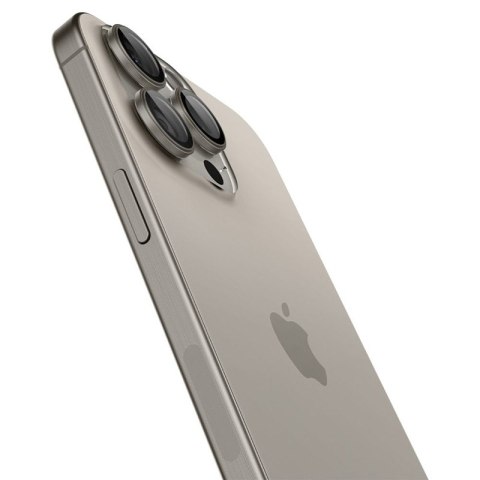 Spigen Optik Pro GLAS.TR EZ Fit Camera Protector 2-Pack - Szkło ochronne na obiektyw do iPhone 15 Pro / 15 Pro Max / iPhone 14 P Spigen Spigen Optik Pro GLAS.TR EZ Fit Camera Protector 2-Pack - Szkło ochronne na obiektyw do iPhone 15 Pro / 15 Pro Max / iPhone 14 P Spigen