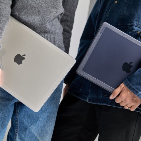 Incase Edge Hardshell Case - Etui MacBook Air 15" M3 (2024) / M2 (2023) (Clear) Incase Incase Edge Hardshell Case - Etui MacBook Air 15" M3 (2024) / M2 (2023) (Clear) Incase