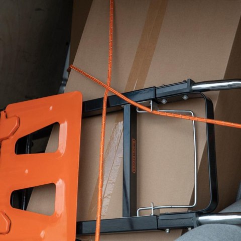 Black&Decker - Lina transportowa z elementami odblaskowymi + nawijak 4mm / 20m Black and Decker Black&Decker - Lina transportowa z elementami odblaskowymi + nawijak 4mm / 20m Black and Decker