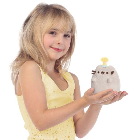 Pusheen - Pluszowa maskotka w czapeczce urodzinowej 12 cm Pusheen Pusheen - Pluszowa maskotka w czapeczce urodzinowej 12 cm Pusheen