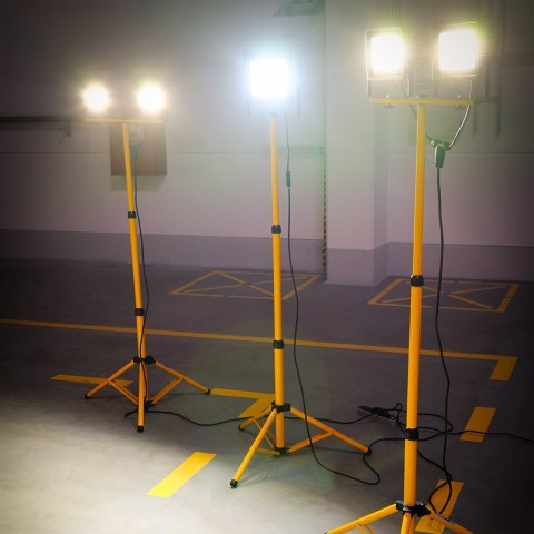 Naświetlacz LED na statywie 2x30W 4500K Forever Light Naświetlacz LED na statywie 2x30W 4500K Forever Light
