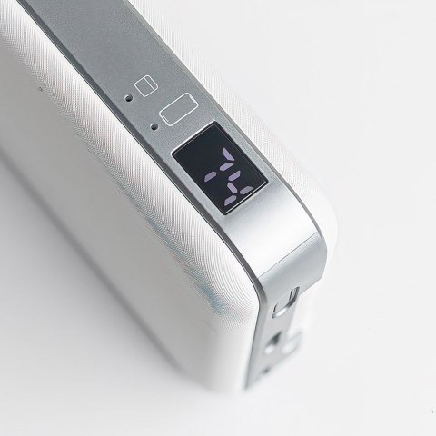 Forever power bank bezprzewodowy MATB-300 10000 mAh 3w1 biały Forever power bank bezprzewodowy MATB-300 10000 mAh 3w1 biały