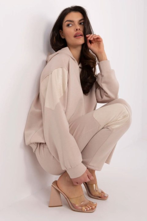 Spodnie Komplet Model MI-KMPL-M6156.98 Beige - Italy Moda Spodnie Komplet Model MI-KMPL-M6156.98 Beige - Italy Moda