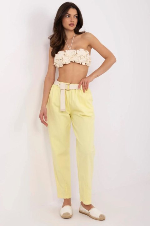 Spodnie Damskie Model DHJ-SP-20506.79 Light Yellow - Italy Moda Spodnie Damskie Model DHJ-SP-20506.79 Light Yellow - Italy Moda