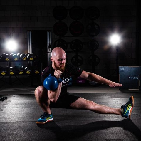 KNV20 KETTLEBELL POKRYTY WINYLEM 20.0 KG HMS HMS KNV20 KETTLEBELL POKRYTY WINYLEM 20.0 KG HMS HMS