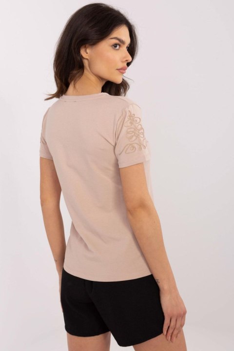 Tshirt Damski Model RV-TS-A518.39 Beige - Relevance Tshirt Damski Model RV-TS-A518.39 Beige - Relevance